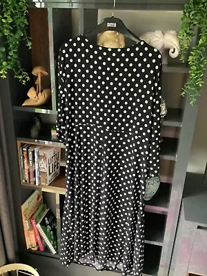 Size 28 Ladies Dress Drom Damart Black/white Spotty Long Sleeves • £2