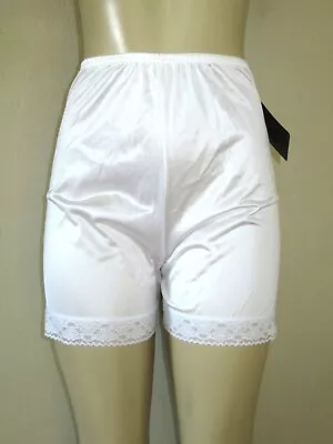 Vintage NWT Vanity Fair Size S Pettipants 16” Tap Pant Shorts Antron Nylon White • $16.99