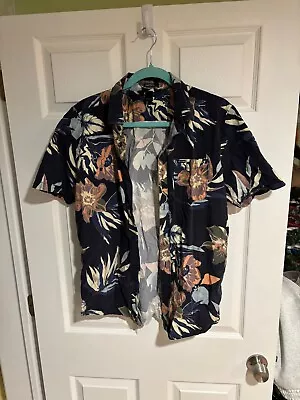 Volcom Shirt  Blue Floral Hawaiian Button Up Short Sleeve Mens Medium • $8.88