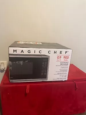 Magic Chef 900 Watt 0.9 Cubic Feet Digital Touch Countertop Microwave Silver • $100