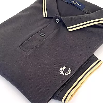 Fred Perry Grey Gold Twin Tipped Polo Shirt Size Large Mod 60s Casuals • £8.50