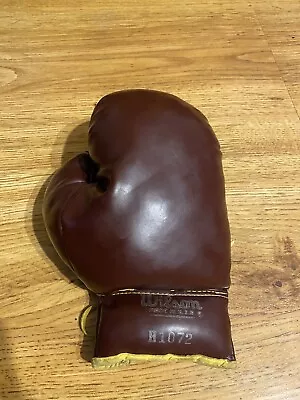 Vintage Wilson H1070 Right Hand Burgundy Leather Boxing Glove 10 Oz Yellow Laces • $20