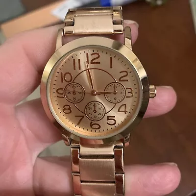 £19.99 • Buy Lovely Rose Gold Round QUALITY Metal Chunky Watch M&S