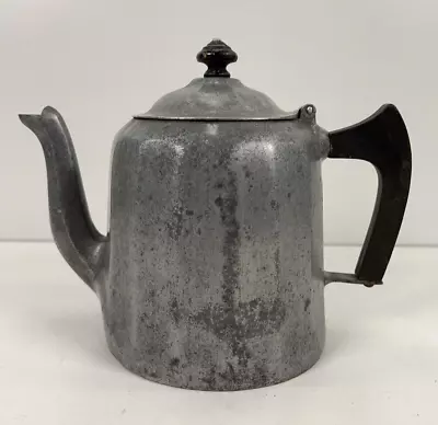 Vtg Wagner Ware Sidney Colonial Tea Pot Kettle Coffee 4 Pt. Aluminum Pat’d 1902 • $67.45