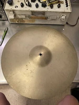 Vintage Zildjian Avedis 18 Inch 1583 Grams • $180