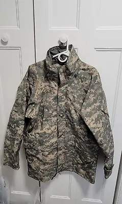 US Military Cold Weather Gore-Tex Parka Mens M Regular Universal Camouflage Army • $99
