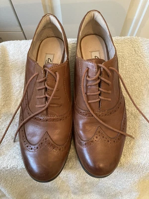 £10 • Buy Women’s Clark’s Hamble Oak Brown Brogues Size 5E