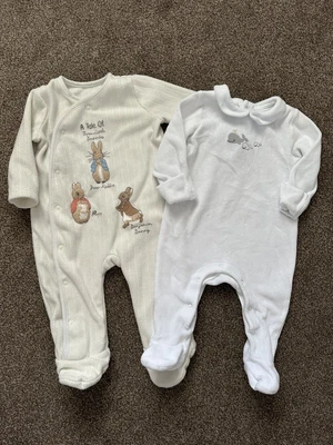 £4 • Buy M&S & Peter Rabbit Velour Fleece Sleepsuits 3-6 Months Unisex Boys Girls