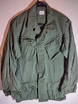 VIETNAM WAR OD SLANT POCKET COMBAT COAT - SMALL/LONG - 1968 Unworn  • $49.99