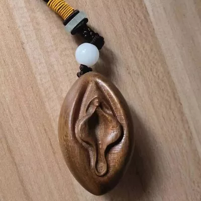 Hand Carved Verawood Hardwood Netsuke Outer Female Sex Organ Source Life Vulva • $11.39