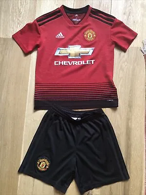 Manchester United Child (age 9 - 10) 2018/ 2019 Home Shirt Shorts Set Red Adidas • £18
