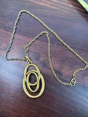 Signed Crown Trifari Modern Ovals Gold Tone Pendant Necklace On Chain • $12.99