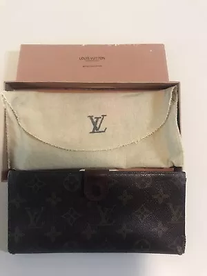 Louis Vuitton Vintage Kisslock Wallet- Damaged- Includes Box And Dust Sleeve  • $125