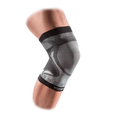McDavid Freelastics Knee Sleeve (MD5140) • $27.90