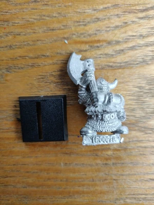 £7.99 • Buy Warhammer Dwarf Bugman Ranger