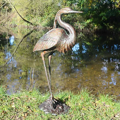 SUPERB  STANDING HERON  GARDEN ORNAMENT ALUMINIUM In BRONZE FINISH XST/313 • £249.95