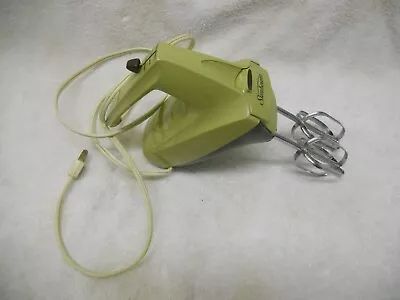 Vintage 70s Sunbeam Mixmaster Hand Held Mixer 3 Speed Avocado Green Tested Works • $14.99