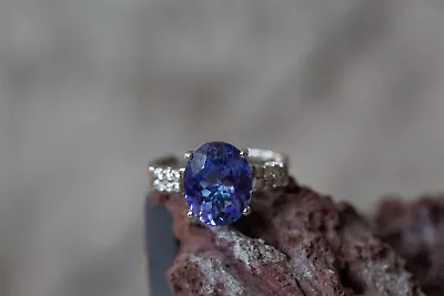 AAA Tanzanite & Diamond 14k White Gold Ring • £1299