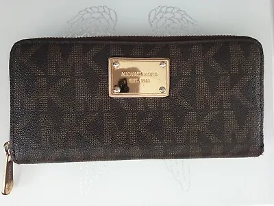 Ladies Michael Kors Brown  Leather  Purse • £18