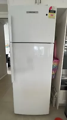 $499 • Buy Fisher & Paykal Fridge/Freezer