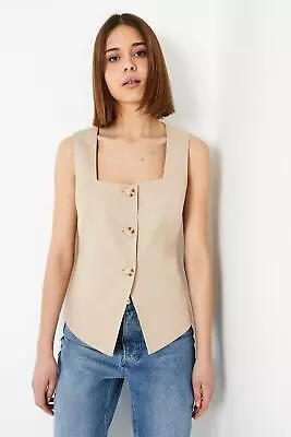 DOROTHY PERKINS Linen Tailored Button Top • £23.20