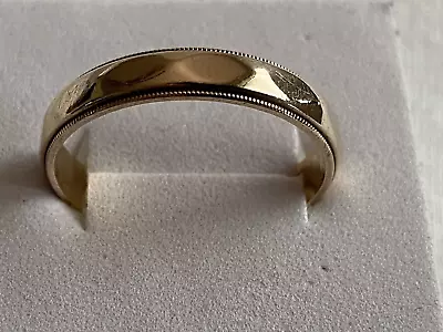 Vintage 4 Grams Solid 14k Gold 4mm Wide Mens Wedding Band Ring Size 9.25 • $365