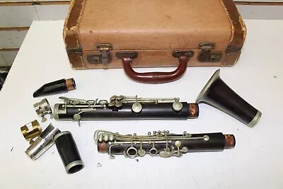 Vintage Henry Landau Clarinet Made In France  Natural Wood With Case • $90