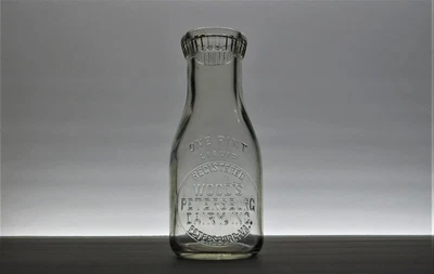 $29.95 • Buy PETERSBURG VA Original WOODS PETERSBURG DAIRY Antique VIRGINIA MILK BOTTLE