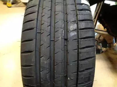 Michelin Pilot Sport 4 S Dt1 P 235 40 Z 18 95y Xl Tire 232552 Bq4 • $244.79