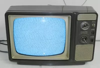 Vintage 1979 Zenith 12  Black & White CRT Portable TV • $74.95