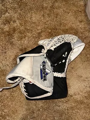 Vaughn Legacy T4040 Hockey Goalie Glove White/Black • $50