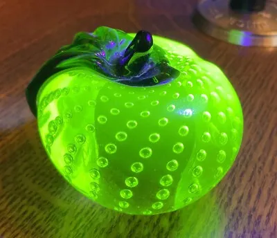 Rare Vintage Uranium Glass Vaseline Murano Apple With Controlled Bubbles • $199