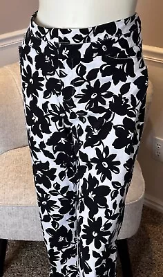 Elle Women's  Straight Fit Cropped Leg Black White Floral Pattern Pants Size 16 • $12