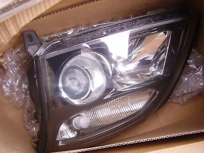 93172955 GEn NEW Vauxhall Vectra C Signum 1LL008320-11 Headlight LH 02-08 • $99.60