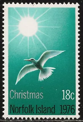 Norfolk Island #198 (A44) VF MNH - 1976 18c Bird In Flight Brilliant Sun / Xmas • $1.05