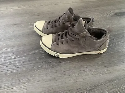 Ugg Australia Evera Women’s Shoes Sneakers Suede Sheepskin Lace Up US Size 5 • $20