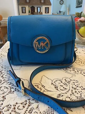 Michael Kors Margo Pebbled Leather Messenger Crossbody Bag Luggage Turquoise Blu • $55.99