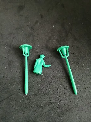 Matchbox A1-B BP Petrol Pumps Replacement Green Plastic Man & Pumps • £6.25