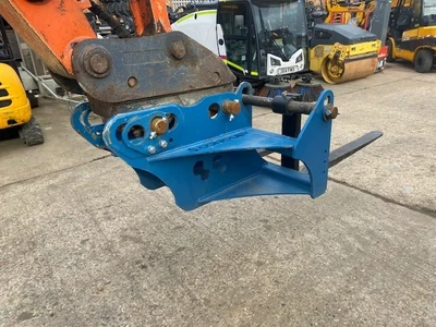 £1600 • Buy  Conquip EA010AQ-02500 Fork Frame & Forks