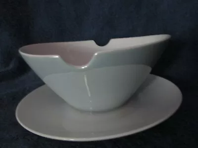 ROSENTHAL CLASSIC GREY GRAVY BOAT W ATTACHED  WHITE UNDERPLATE QUITE NICE • $19.99