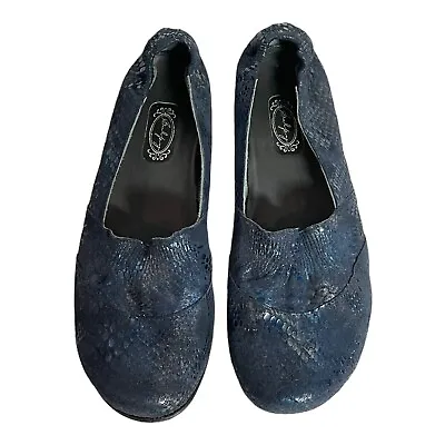 $89.99 • Buy Salpy Shoes Women’s 7.5 Navy Blue Metallic Leather Ballet Slip On EUC In Box