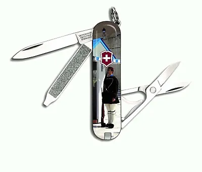 🌟🌟🌟 Victorinox Swiss Army Pocket Knife Classic Sd 58 Mm Greek Evzone Soldier • $26.50