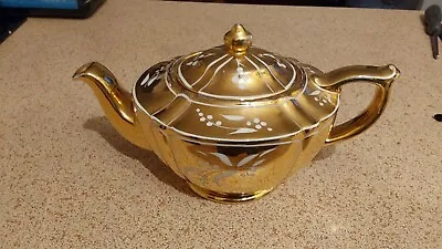 Vintage 1950s Art Deco Sadler Teapot 'Gold Lustre' Pattern 1.5 Pints • £10