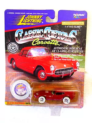 Johnny Lightning Classic Customs White Lightning 1965 Mako Shark Corvette • $50