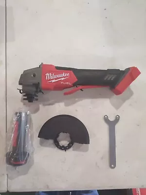 Milwaukee 2888-20 18V Cordless 4.5 /5  Grinder W/ Variable Speed (Tool Only) O31 • $149.99