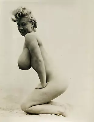 Virginia Bell Nude 502 • $1