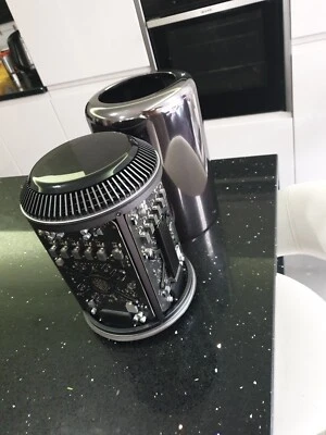 £245 • Buy Apple Mac Pro 2013 A1 MINT 6-Core Xeon 3.5Ghz 20GB 256GB SSD FirePro D500 CLEAN