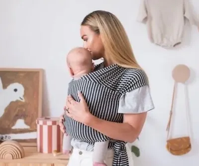 Smallhausen Baby Wrap Sling - Black And White Stripes - Perfect Condition • £25