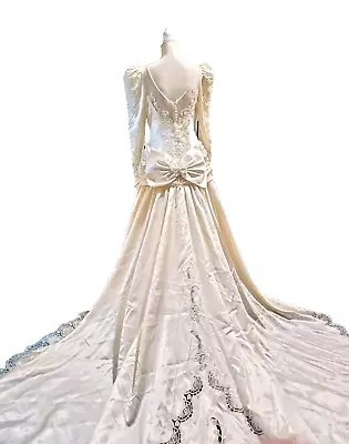 Davds Bridal Ivory Satin True Vtg. Beaded/Bling Long Sleeve Wedding Gown Size 10 • $65