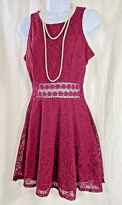 BAILY BLUE Wine Colored Lace Dress Medium Lined Skirt Zip Side Stretch • $19.95